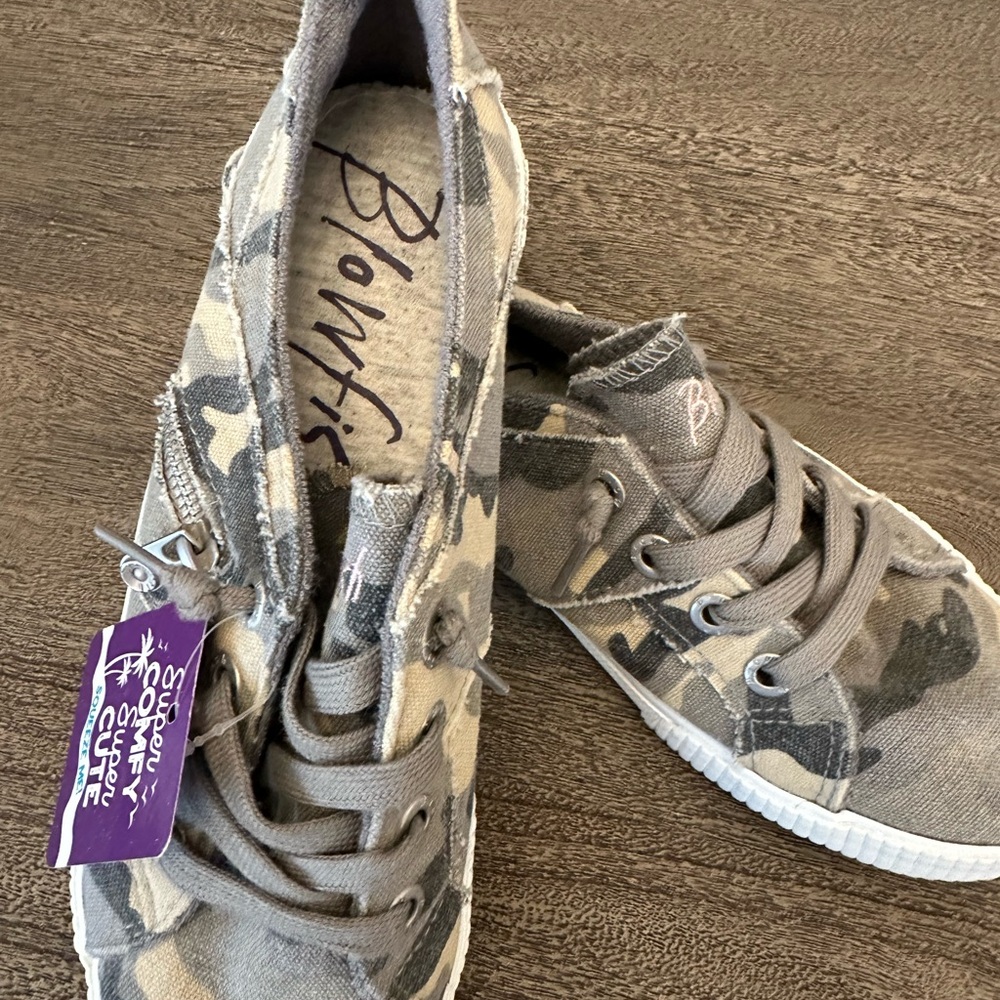 Blowfish Camouflage Canvas Shoes